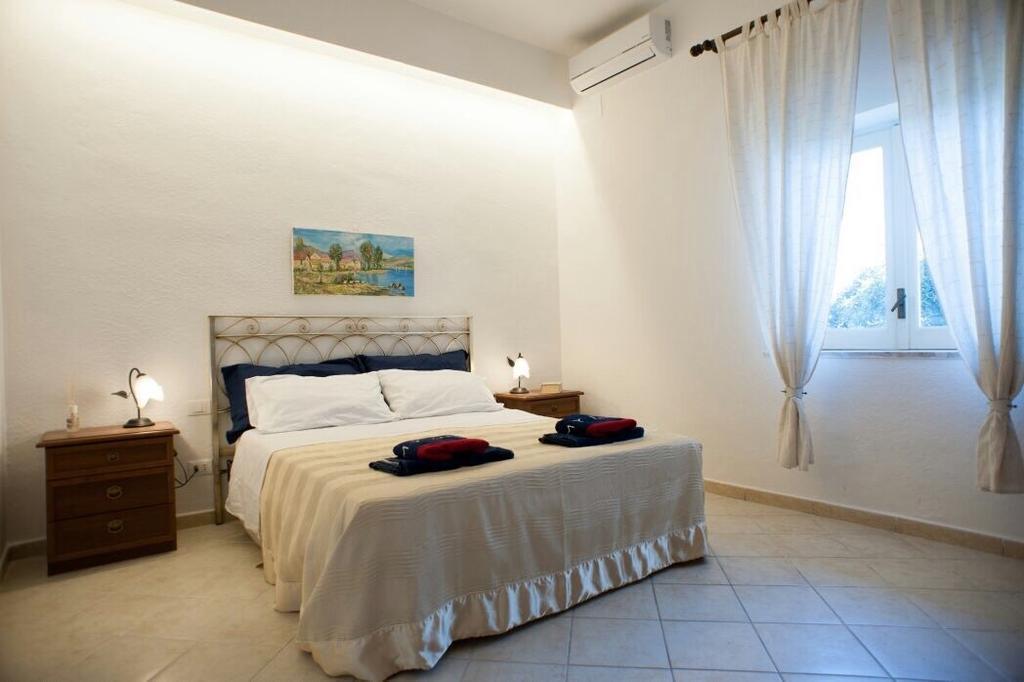 Capozafferano-Casa Carola Villa Santa Flavia Cameră foto